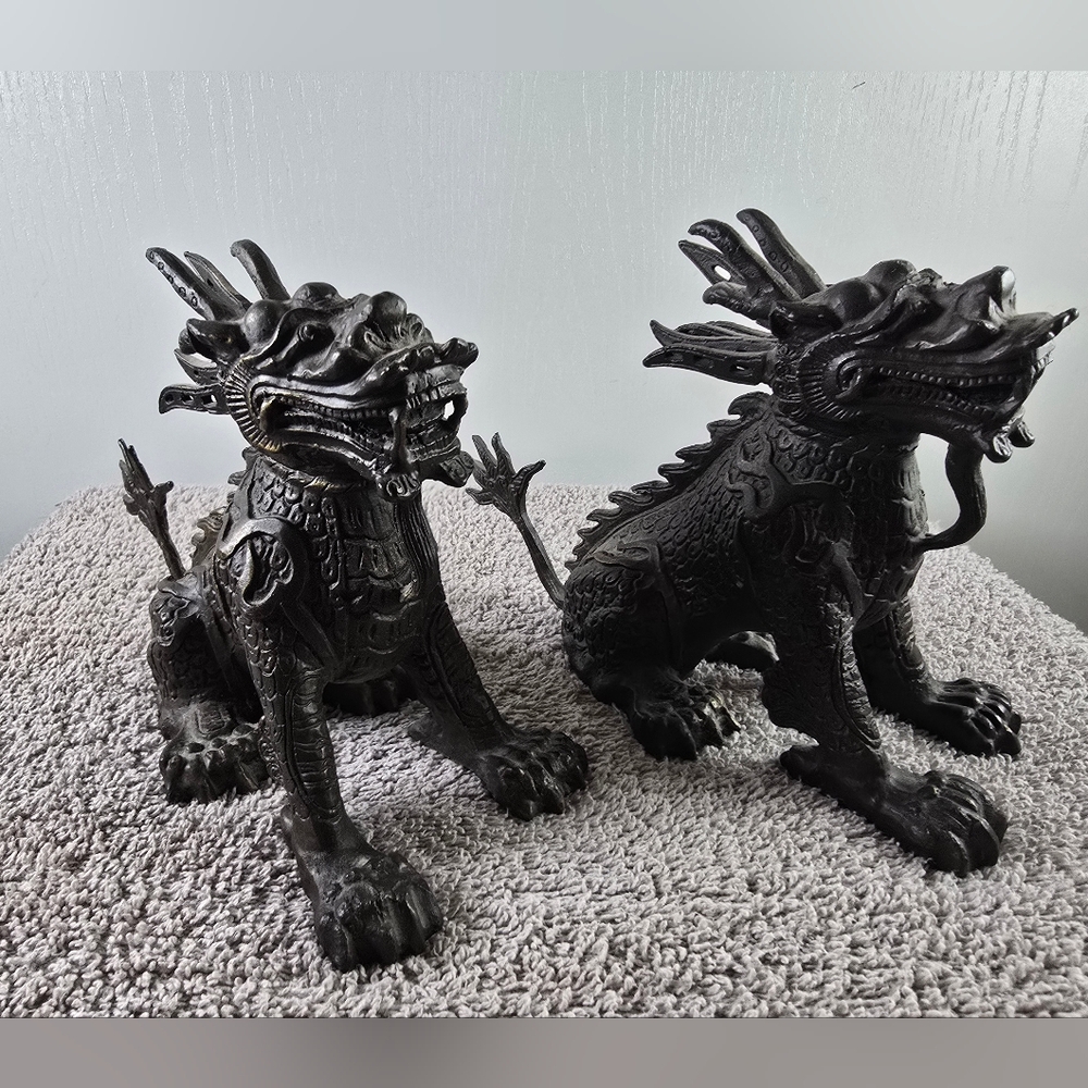 Chinese Foo Dog Sculptures Pair